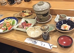 味処 真琴（富山県高岡市戸出町）の宴会料理の一例写真。和食のある寿司居酒屋。「ますのすし」「ちらし寿司」がおすすめ